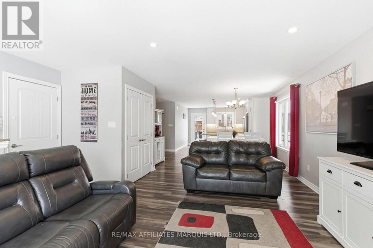 29275538/50-jim-brownell-boulevard/long-sault/south-stormont/ontario/K0C1P0_5