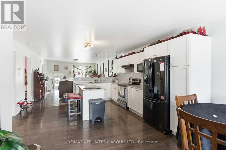 29178133/109-french-avenue/long-sault/south-stormont/ontario/K0C1P0_13