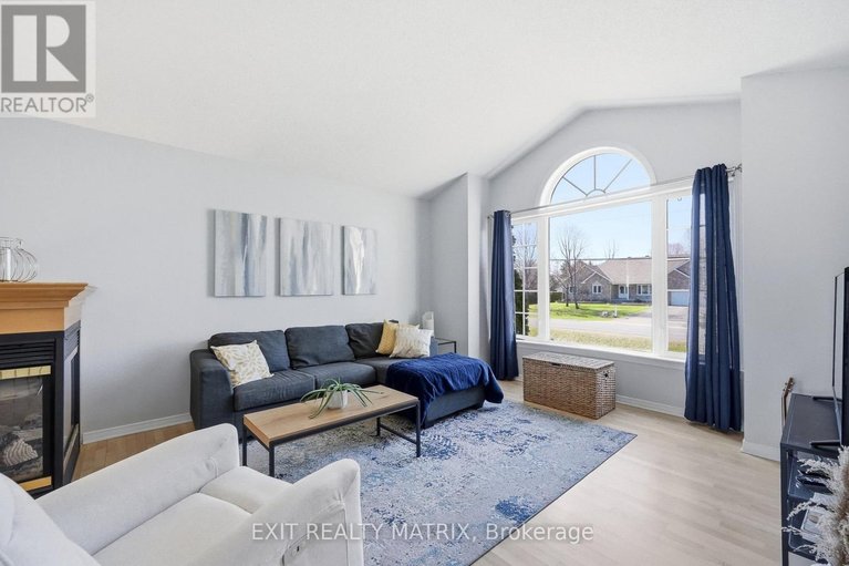 29679099/2117-lemery-street/clarencerockland-twp/clarence-rockland/ontario/K0A1E0_7