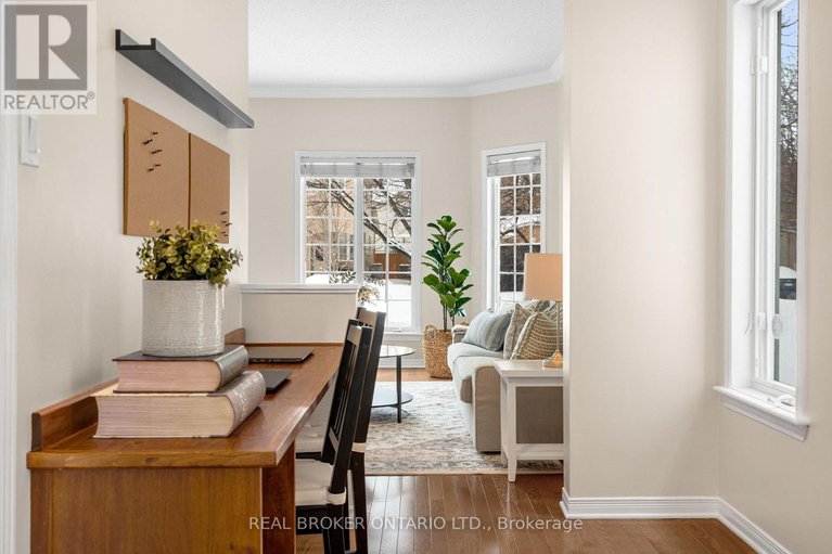 29518194/41-golders-green-lane/longfields/ottawa/ontario/K2J5G2_13