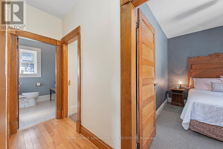 28631022/6-foster-avenue/smiths-falls/smiths-falls/ontario/K7A1K1_24