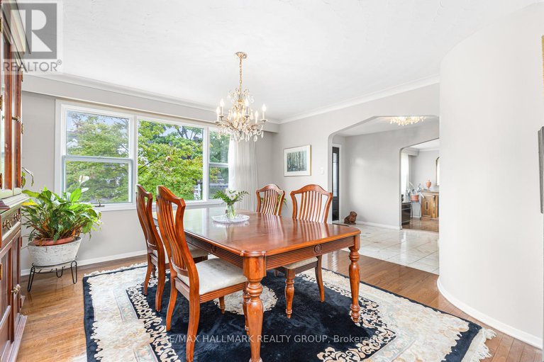 28574770/2435-georgina-drive/whitehaven/ottawa/ontario/K2B7N1_8