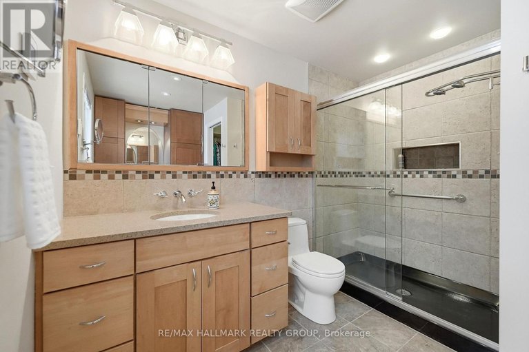 29349074/6066-meadowhill-crescent/chapel-hill/ottawa/ontario/K1C5R9_23