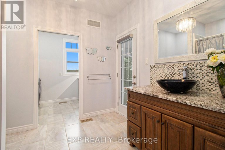 29291486/3605-front-road/east-hawkesbury-twp/hawkesbury/ontario/K6A2W5_16