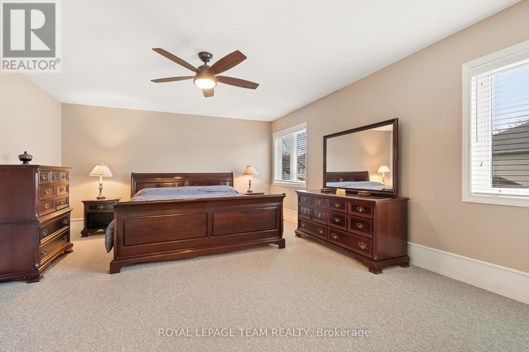 29619101/844-giant-cedars-crescent/riverside-southgloucester-glen/ottawa/ontario/K1V1N9_28