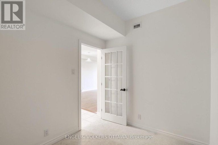 29048929/1207-120-grant-carman-drive/borden-farmstewart-farmcarleton-heightsparkwood-hills/ottawa/ontario/K2E1C8_16