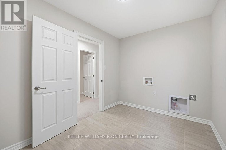 29449806/756-cape-jack-walk/half-moon-bay/ottawa/ontario/K2J6L1_80