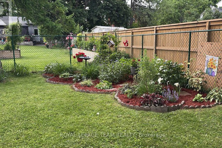 29179492/97-woodward-street/carleton-place/carleton-place/ontario/K7C1E7_43