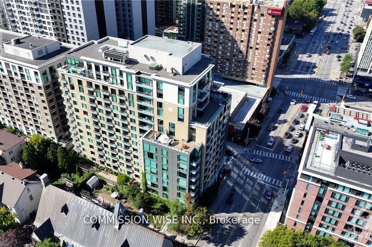27987955/915-238-besserer-street/sandy-hill/ottawa/ontario/K1N6B1_29