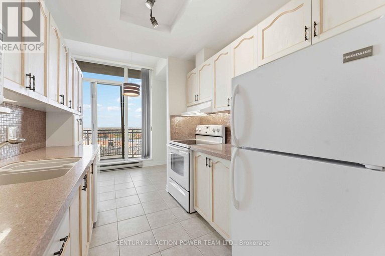 29039550/1216-100-grant-carmen-drive/borden-farmstewart-farmcarleton-heightsparkwood-hills/ottawa/ontario/K2E8B8_14