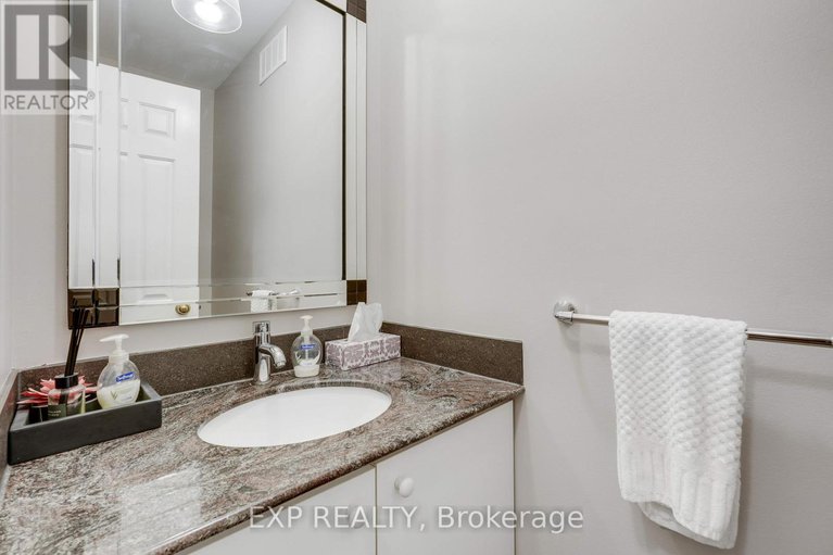 28764133/2106-lamira-street/applewood-acres/ottawa/ontario/K1H8N9_23