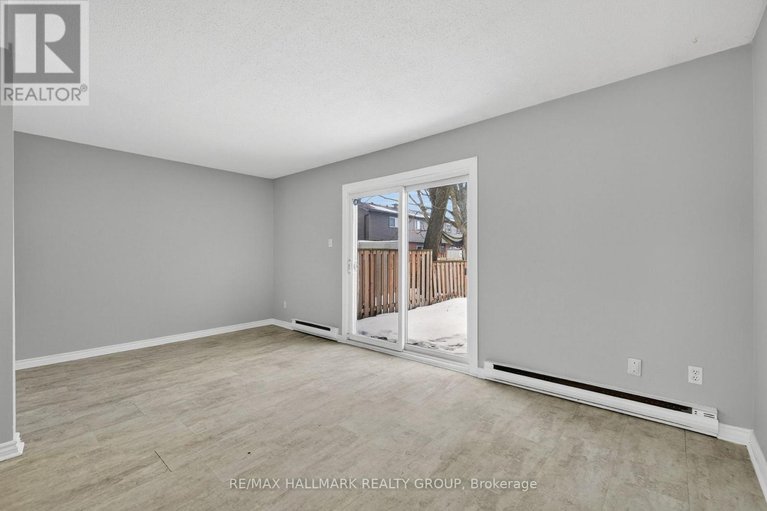 29685312/3219-stockton-drive/blossom-parkkemp-parkfindlay-creek/ottawa/ontario/K1T1S3_12