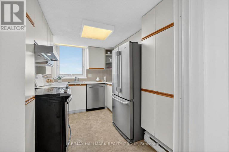 28942528/1207-80-sandcastle-drive/leslie-park/ottawa/ontario/K2H9E7_12
