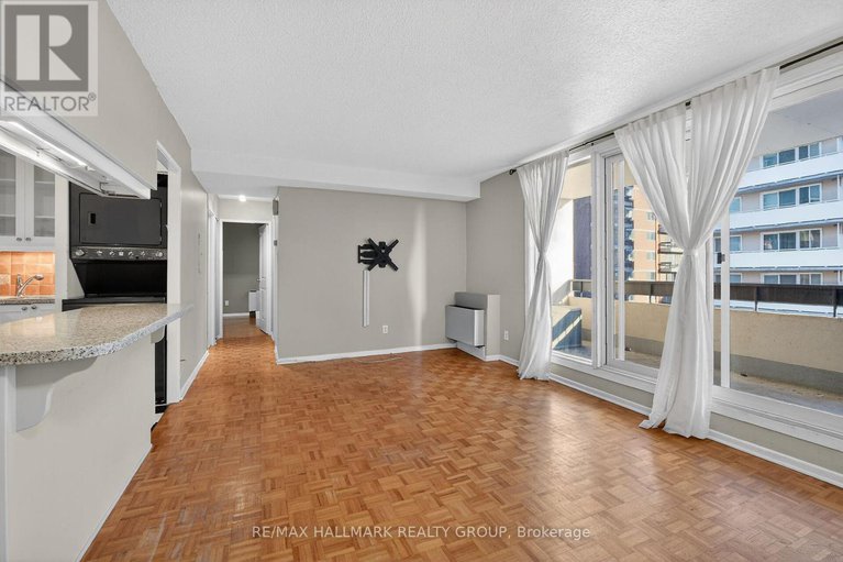 29424745/705-141-somerset-street-w/ottawa-centregolden-triangle/ottawa/ontario/K2P2H1_20