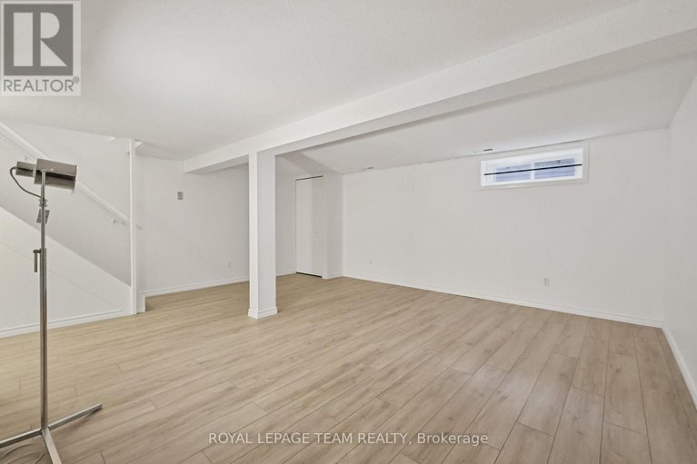 29531002/87-386-kintyre-private/carleton-square/ottawa/ontario/K2C3M6_26