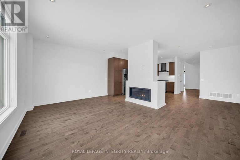 29234457/899-ralph-hennessy-avenue/riverside-southgloucester-glen/ottawa/ontario/K1X0B1_12