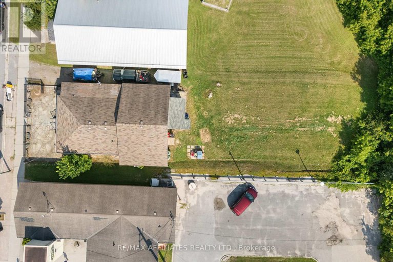 28666131/79-george-street/lanark-highlands-lanark-village/lanark-highlands/ontario/K0G1K0_5