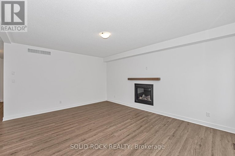28573370/92-esban-drive/blossom-parkkemp-parkfindlay-creek/ottawa/ontario/K1X0J3_19