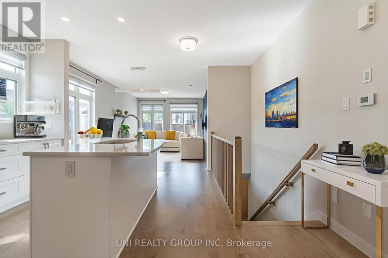 28692572/247-maygrass-way/remainder-of-stittsville-area/ottawa/ontario/K2S2K9_9