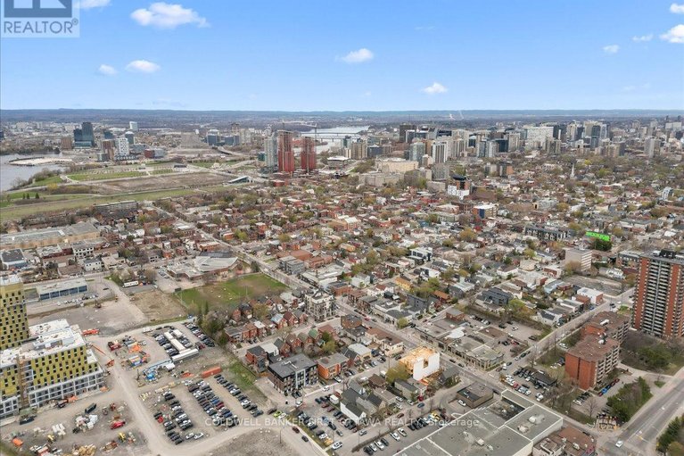 29690359/308-100-champagne-avenue/west-centre-town/ottawa/ontario/K1S4P4_29