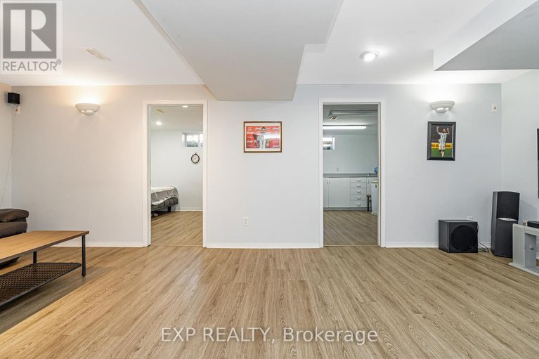 28746795/2103-gardenway-drive/fallingbrookgardenway-south/ottawa/ontario/K4A3K2_39