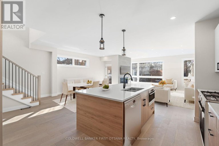 28450244/279-enclave-walk/mer-bleuebradley-estatesanderson-park/ottawa/ontario/K1W0J5_15