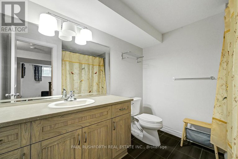 28479705/552-silverbell-crescent/blossom-parkkemp-parkfindlay-creek/ottawa/ontario/K1T0P1_21