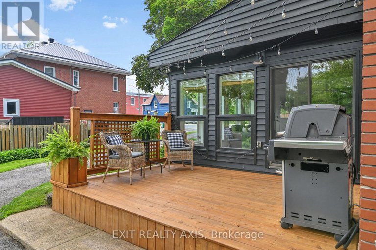 28474942/208-clothier-street-e/kemptville/north-grenville/ontario/K0G1J0_6