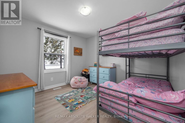 28655528/2477-merivale-road/rideau-heightsashdalerideau-glen/ottawa/ontario/K2C3H1_15