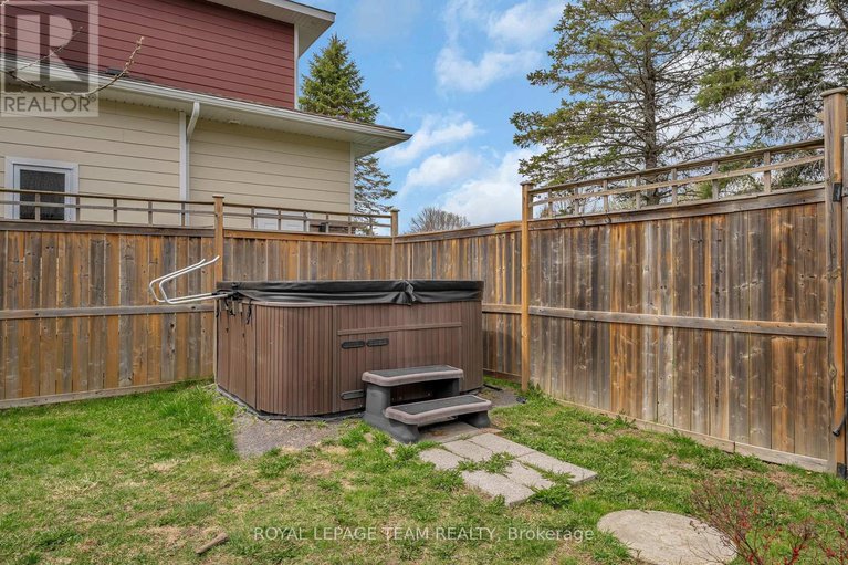 28266949/129-ridgeview-drive/carp/ottawa/ontario/K0A1L0_42