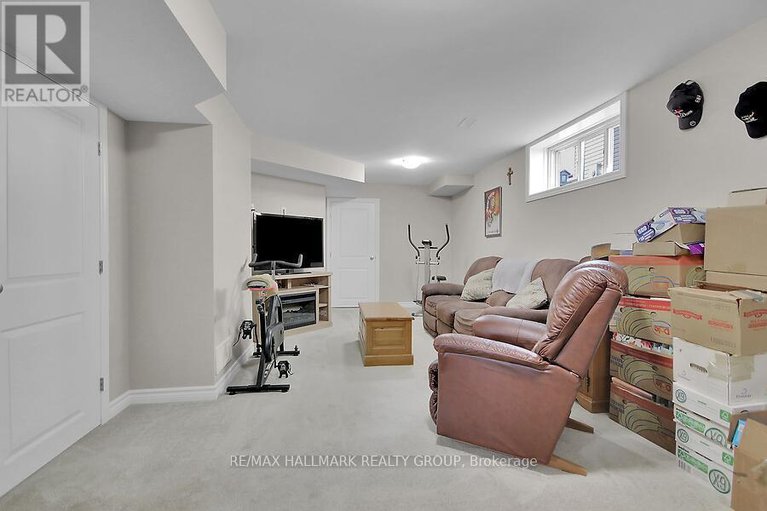 28384626/768-namur-street/embrun/russell/ontario/K0A1W0_41