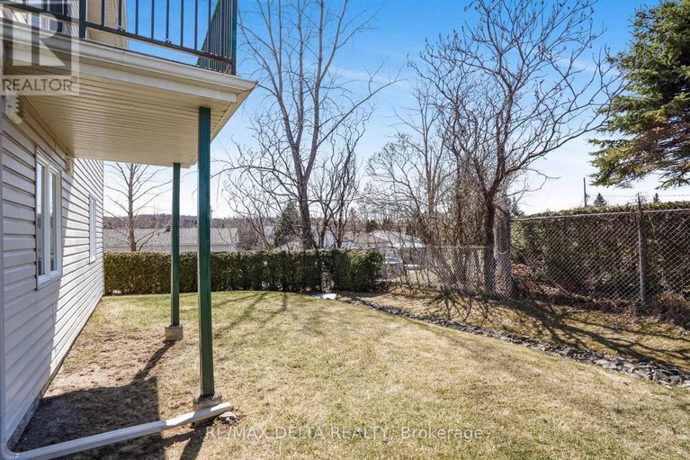 29507565/208-2927-laurier-street/town-of-rockland/clarence-rockland/ontario/K4K1T8_24