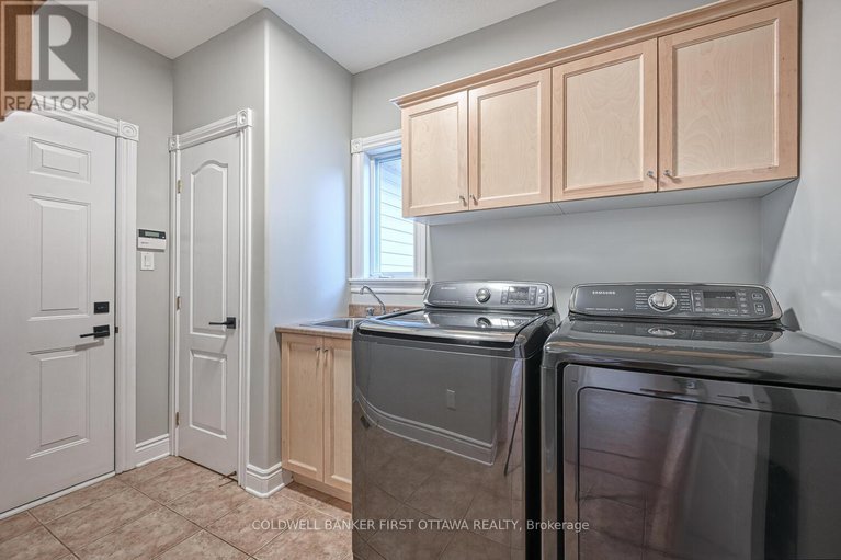 28556106/105-sirocco-crescent/stittsville-north/ottawa/ontario/K2S2C9_17