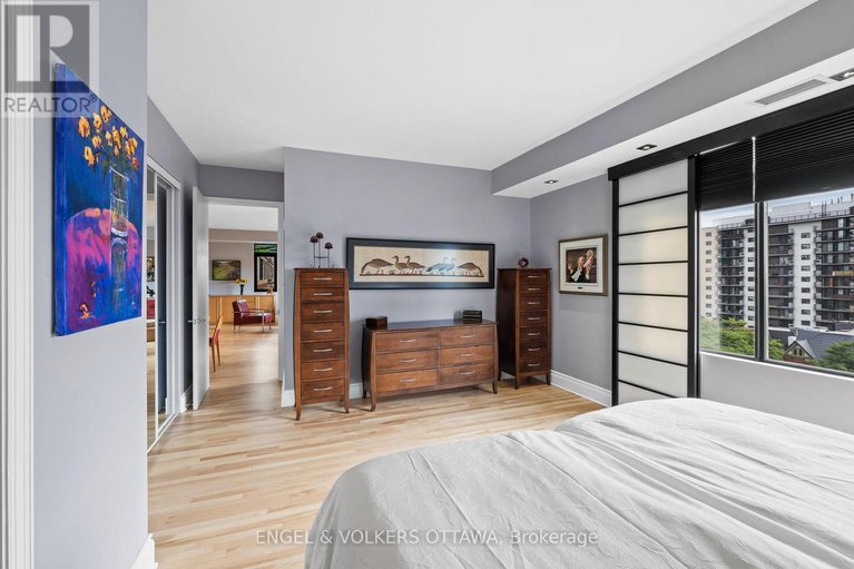 28744465/703-374-cooper-street/ottawa-centre/ottawa/ontario/K2P2P4_32