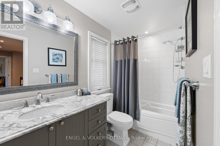 28926849/511-erinwoods-circle/stonebridge/ottawa/ontario/K2J5M5_26