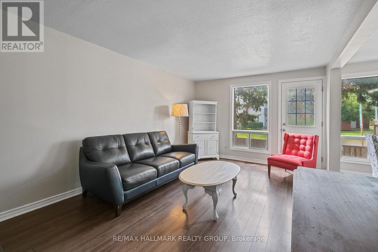 28817902/9-1483-bethamy-lane/beacon-hill-south/ottawa/ontario/K1J8P7_5