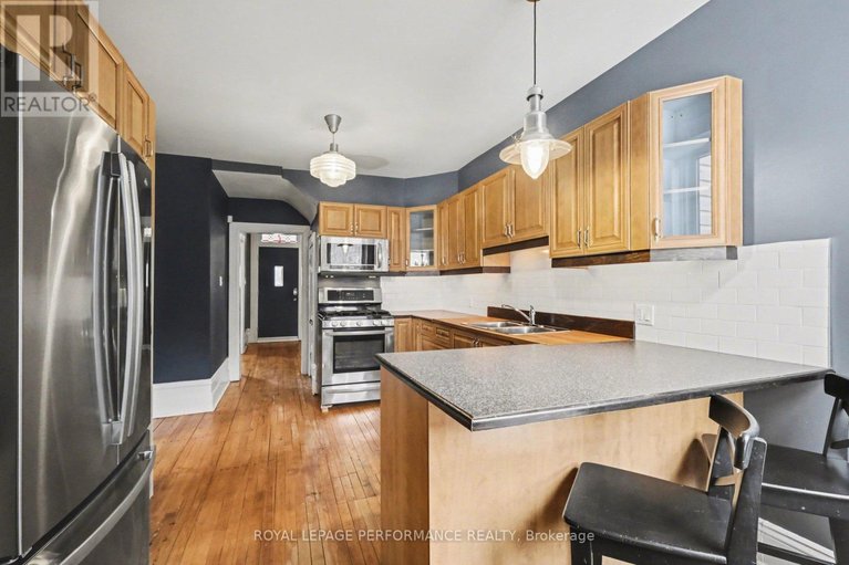 29685328/506-wentworth-avenue/woodroffe/ottawa/ontario/K2B5K1_15