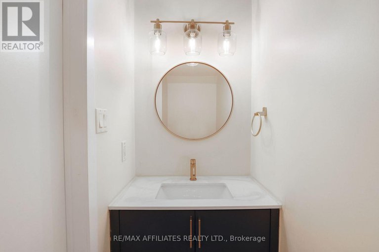 29170194/37-472-sandhamn-private/hunt-club-parkgreenboro/ottawa/ontario/K1T2Z4_20