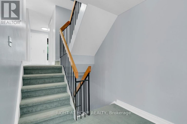 28616090/92-1913-stonehenge-crescent-s/pineview/ottawa/ontario/K1B4N7_7