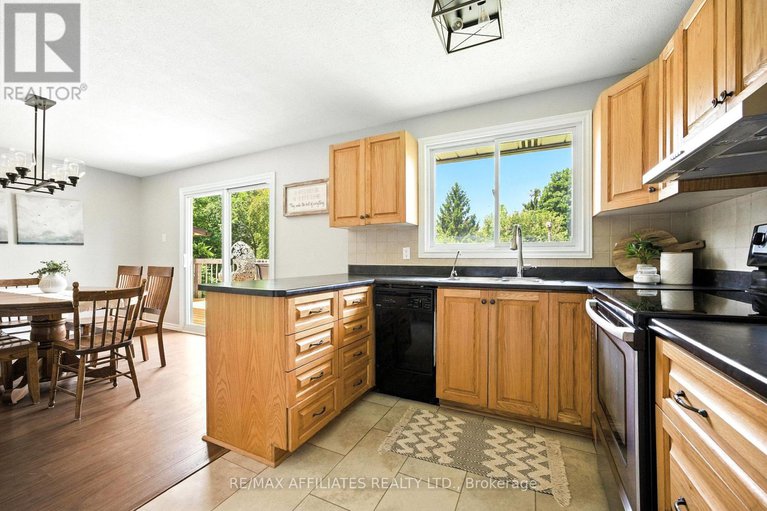 28520319/491-lake-avenue-e/beckwith-twp/beckwith/ontario/K7C3S7_9