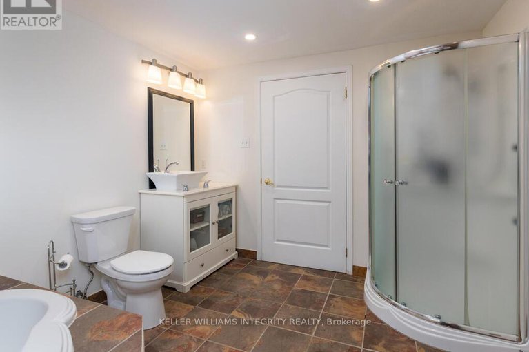 28320783/223-willow-creek-circle/strandherd/ottawa/ontario/K2G7B1_30