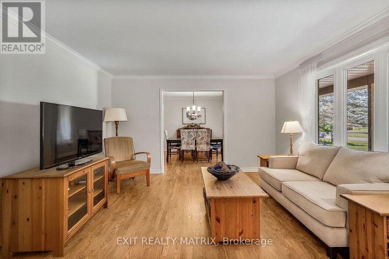 29041332/6343-deermeadow-drive/greely/ottawa/ontario/K4P1M9_7