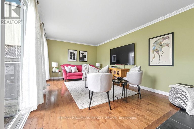 28847637/29d-varley-drive/beaverbrook/ottawa/ontario/K2K1G4_12