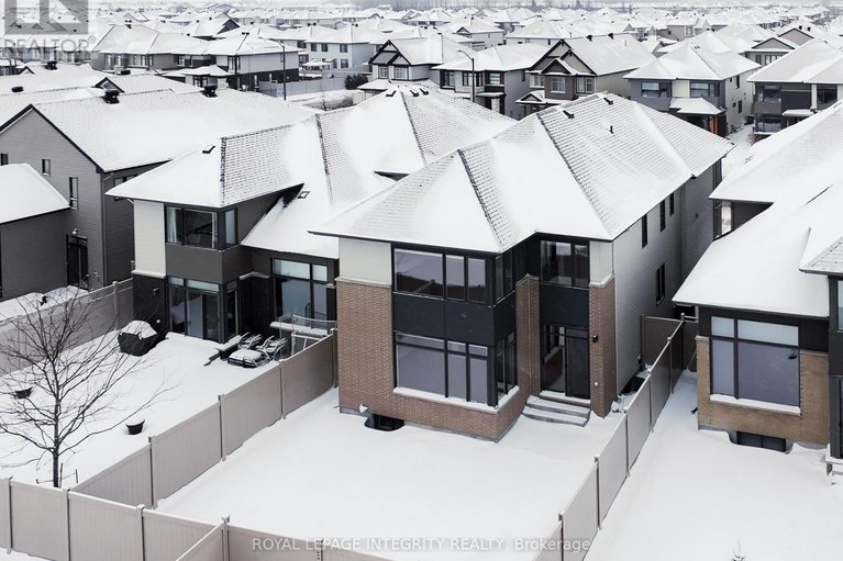 29234457/899-ralph-hennessy-avenue/riverside-southgloucester-glen/ottawa/ontario/K1X0B1_47