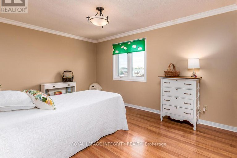 28854200/17-arbuckle-crescent/manordale/ottawa/ontario/K2G5H1_30
