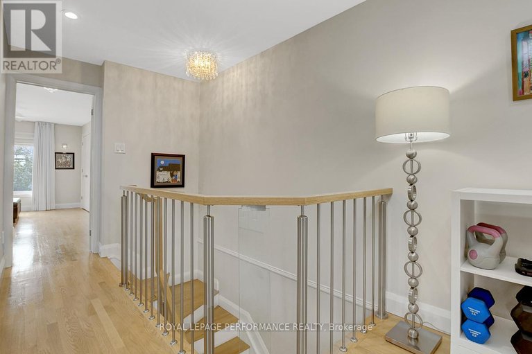 29629376/86-west-presland-road/overbrook/ottawa/ontario/K1K2C3_21