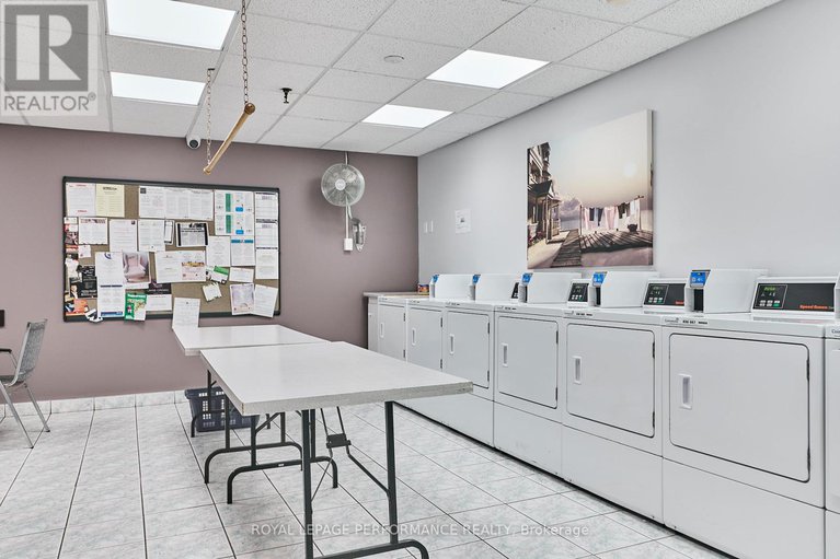 28548076/202-158-b-mcarthur-avenue/vanier/ottawa/ontario/K1L8C9_38