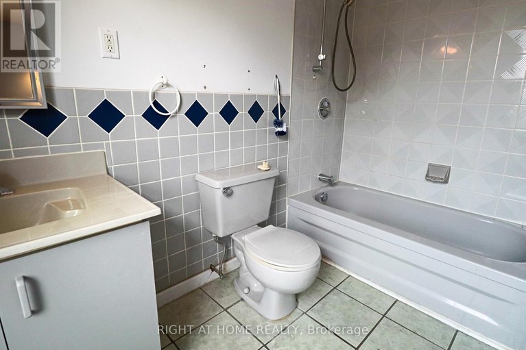 28688243/841-thorndale-drive/riverside-park-south/ottawa/ontario/K1V6Y1_19