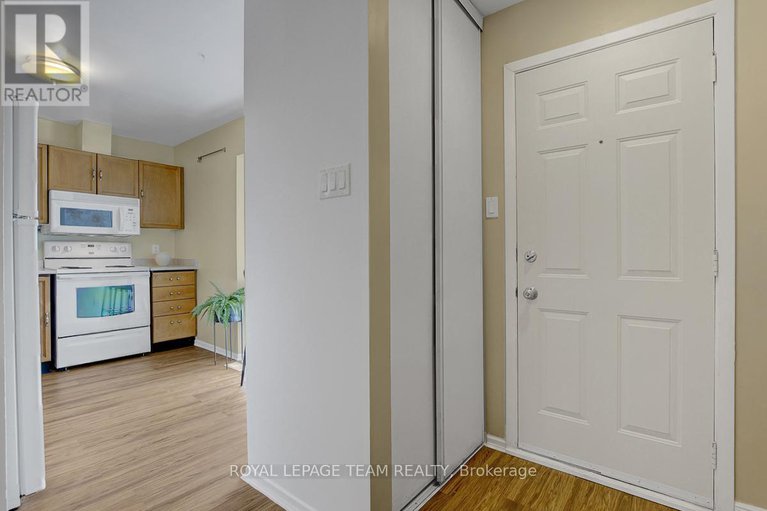 29253147/47-mcdermot-court/katimavik/ottawa/ontario/K2L3V5_3