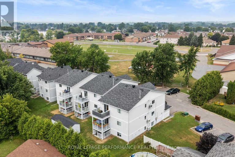 29064549/1c-75-lapointe-boulevard/embrun/russell/ontario/K0A1W0_4